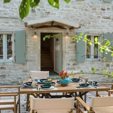 Villa Efthimia *